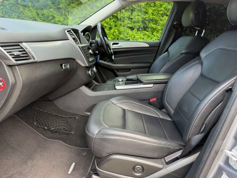 Mercedes-Benz M Class Estate Grey #22