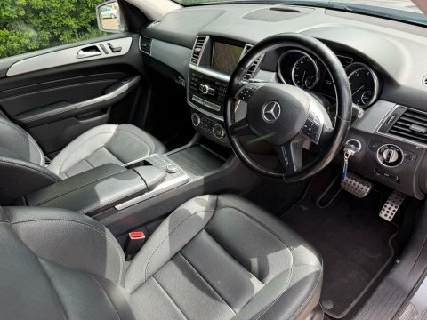 Mercedes-Benz M Class Estate Grey #17