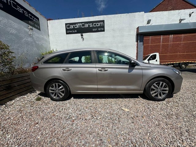 Hyundai I30 1.0 T-gdi Se Nav Tourer Euro 6 White #2