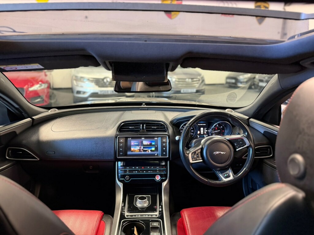 Jaguar XE 2.0 D R-sport Brown #2