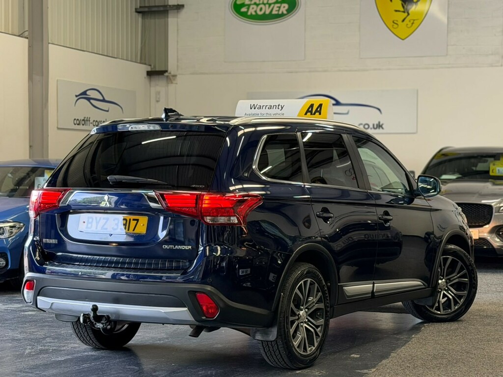 Mitsubishi Outlander 2.2 Di-d 3 Blue #4
