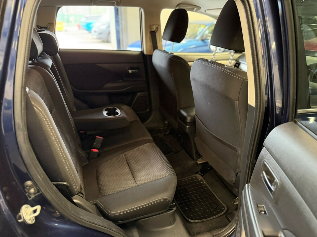 Mitsubishi Outlander 2.0 Mivec 4 Suv Cvt 4Wd Euro 6 Ss 1 Black #15