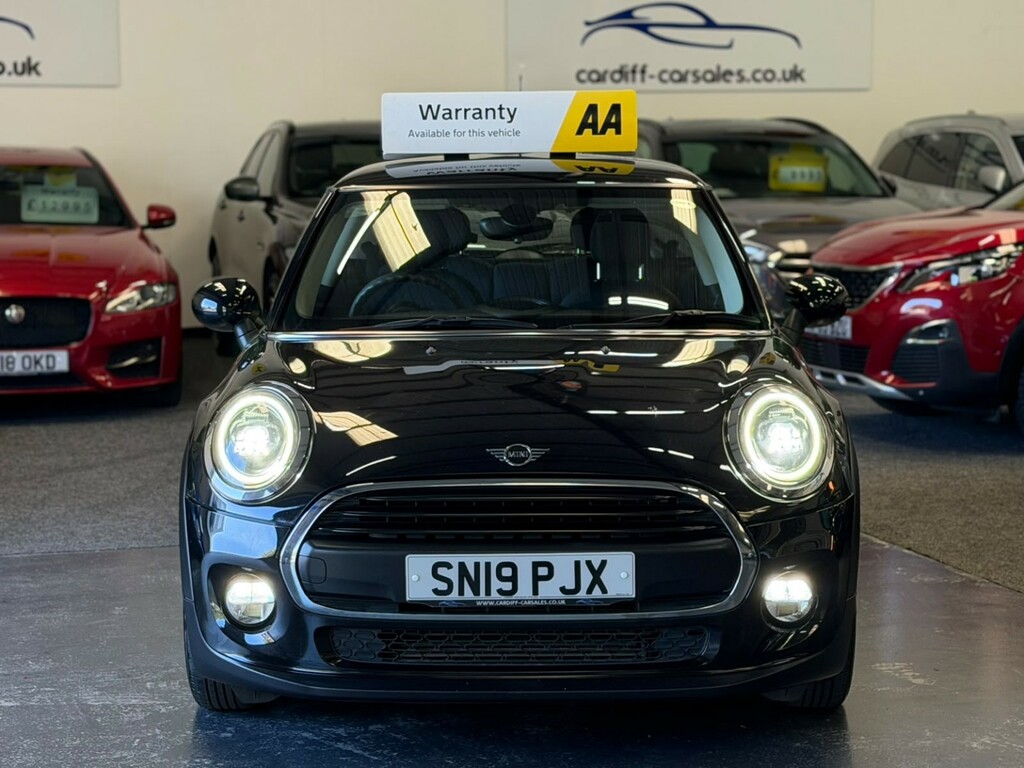 Mini Hatch Hatchback 1.5 3-Door Hatch One Classic 201919 SN19PJX Black #2