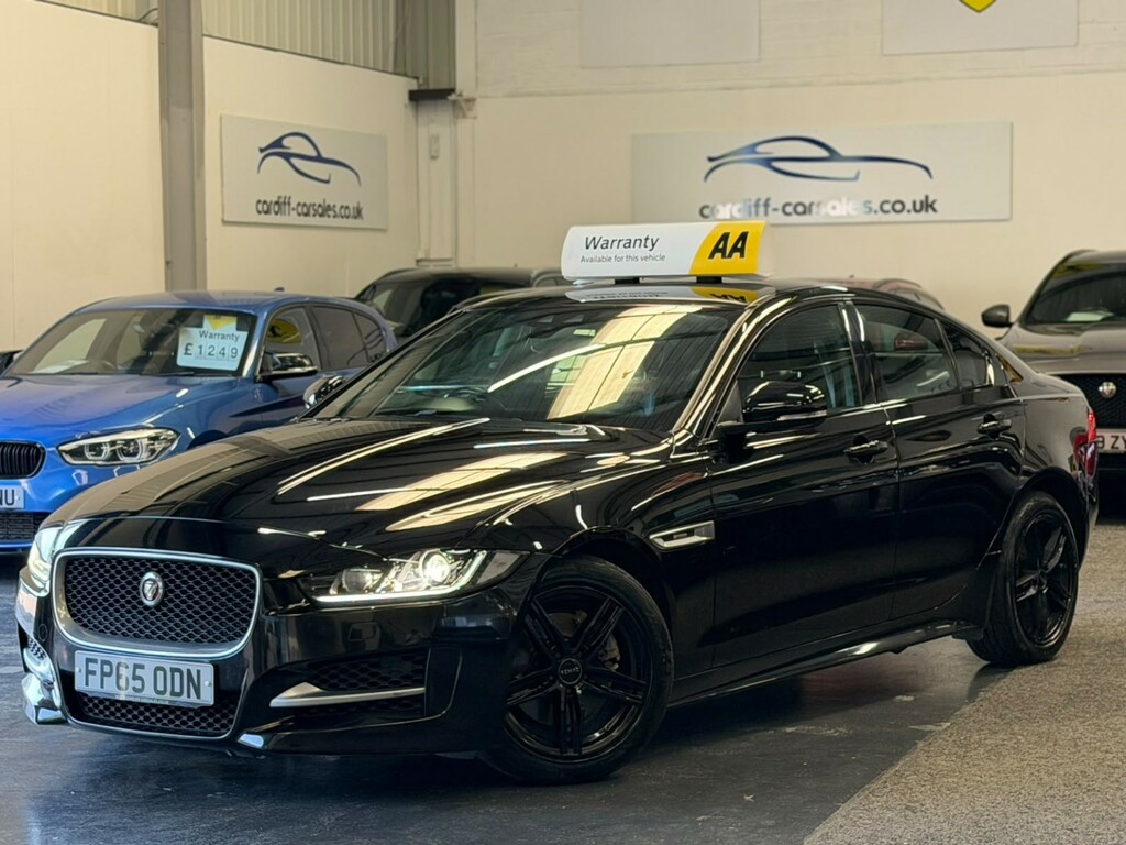 Jaguar XE 2.0 D R-sport Black #4