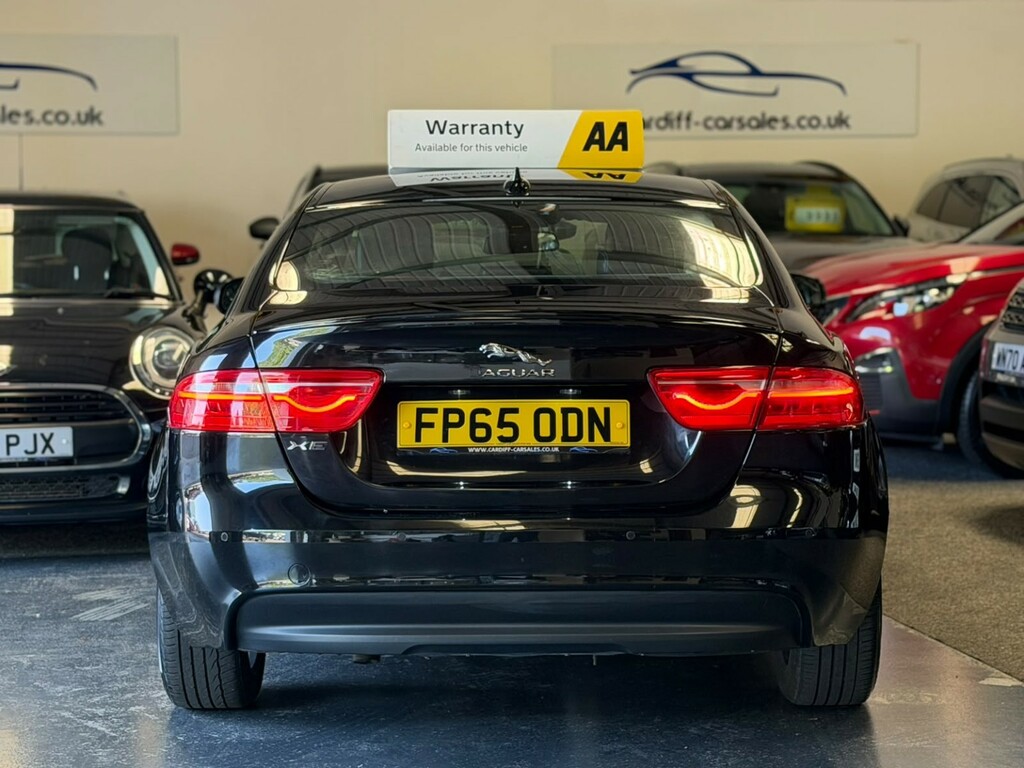 Jaguar XE 2.0 D R-sport Black #6