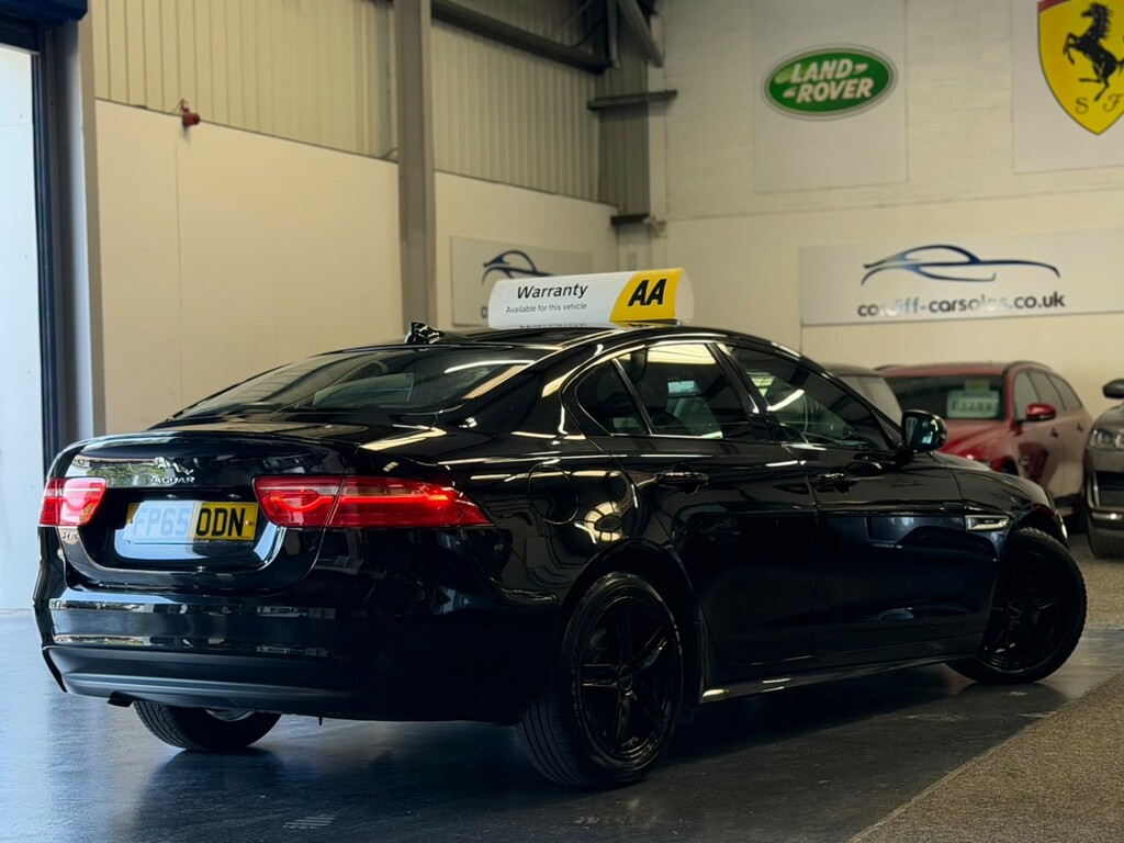 Jaguar XE 2.0 D R-sport Black #5