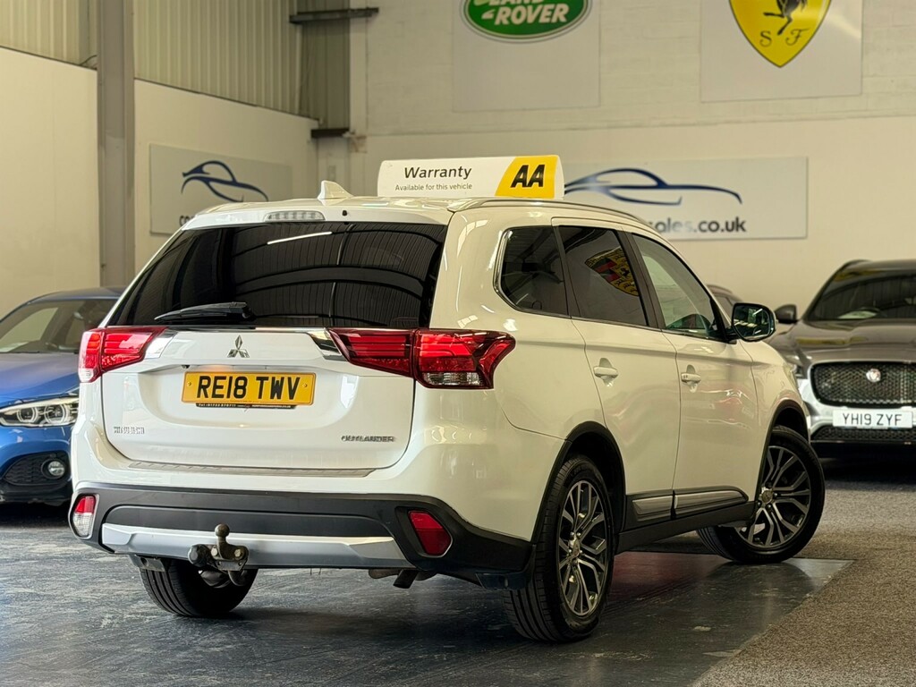 Mitsubishi Outlander 2.2 Di-d 4 White #5
