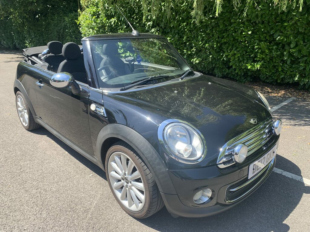 Mini Convertible 1.6 Cooper Euro 5 S S Black