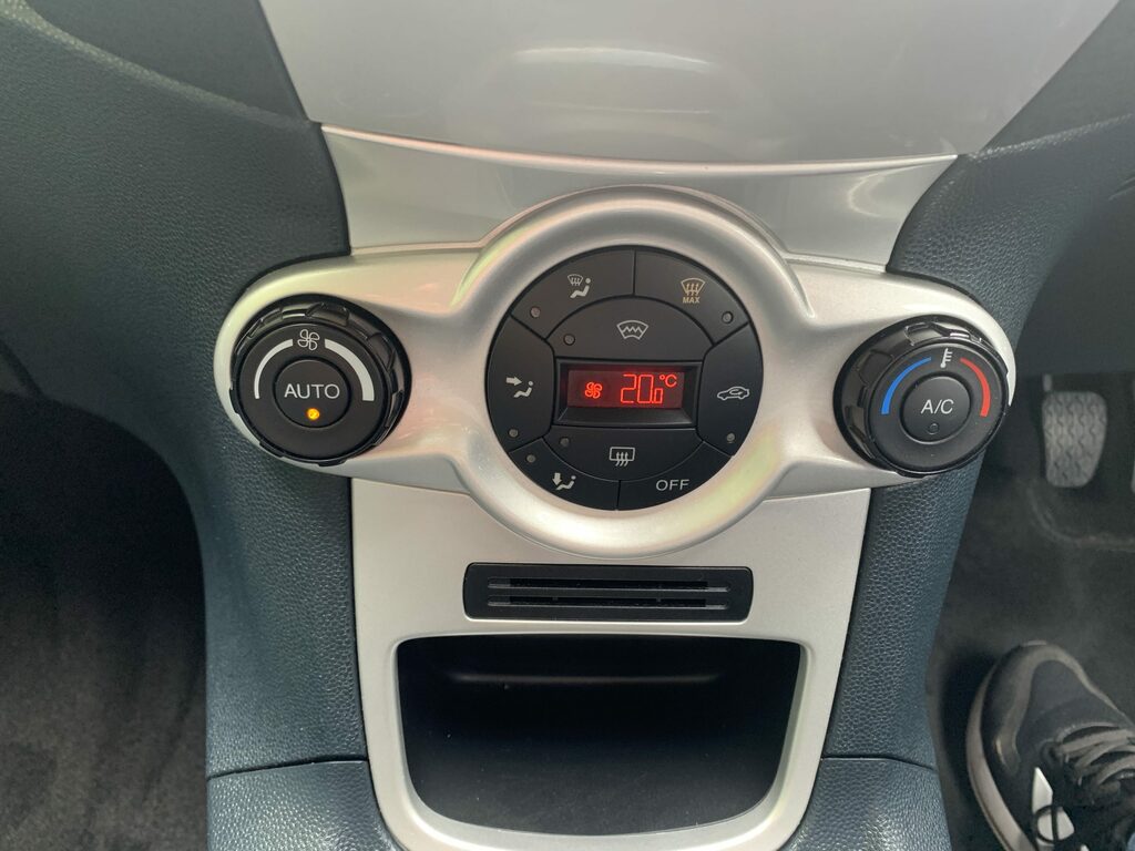 Ford Fiesta Hatchback 1.4 Tdci Dpf Edge 201262 Red #15