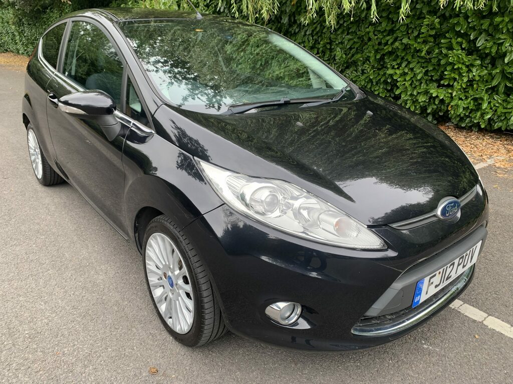 Ford Fiesta Hatchback 1.4 Tdci Dpf Edge 201262 Red #1