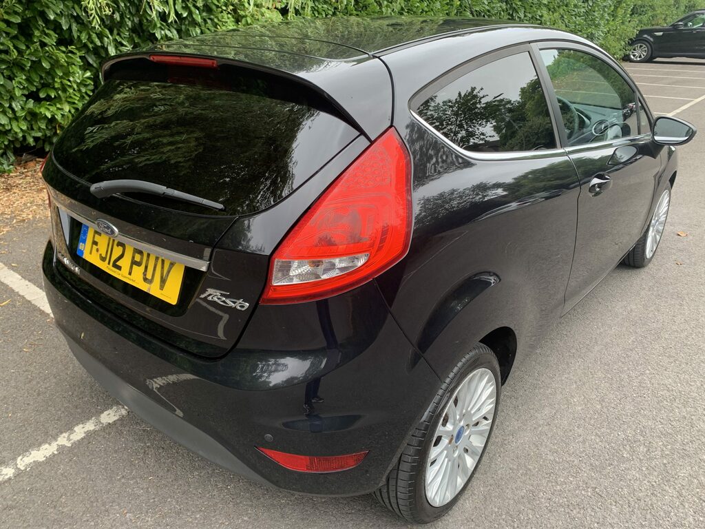 Ford Fiesta Hatchback 1.4 Tdci Dpf Edge 201262 Red #7