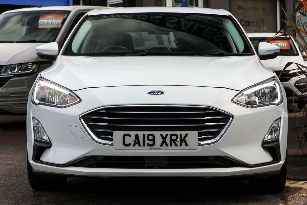 Ford Focus Titanium X White #5