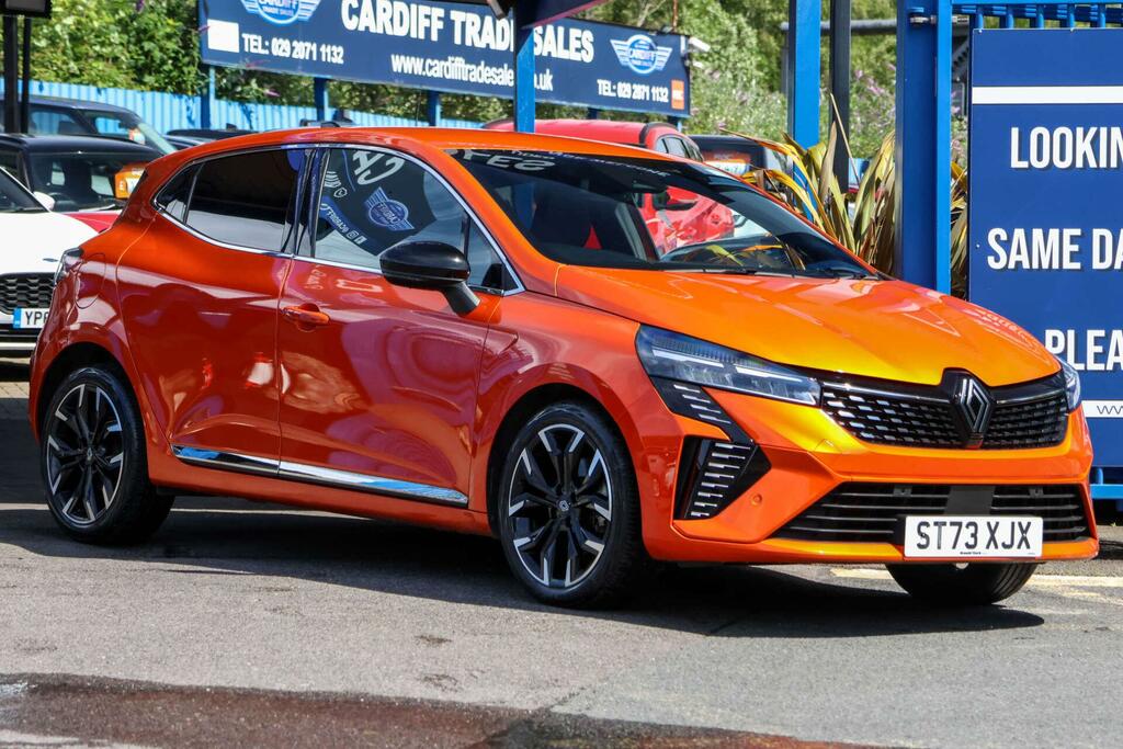 Renault Clio 1.6 E-tech Techno Euro 6 Ss ST73XJX Orange #2