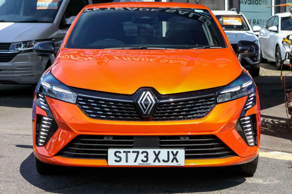 Renault Clio 1.6 E-tech Techno Euro 6 Ss ST73XJX Orange #3