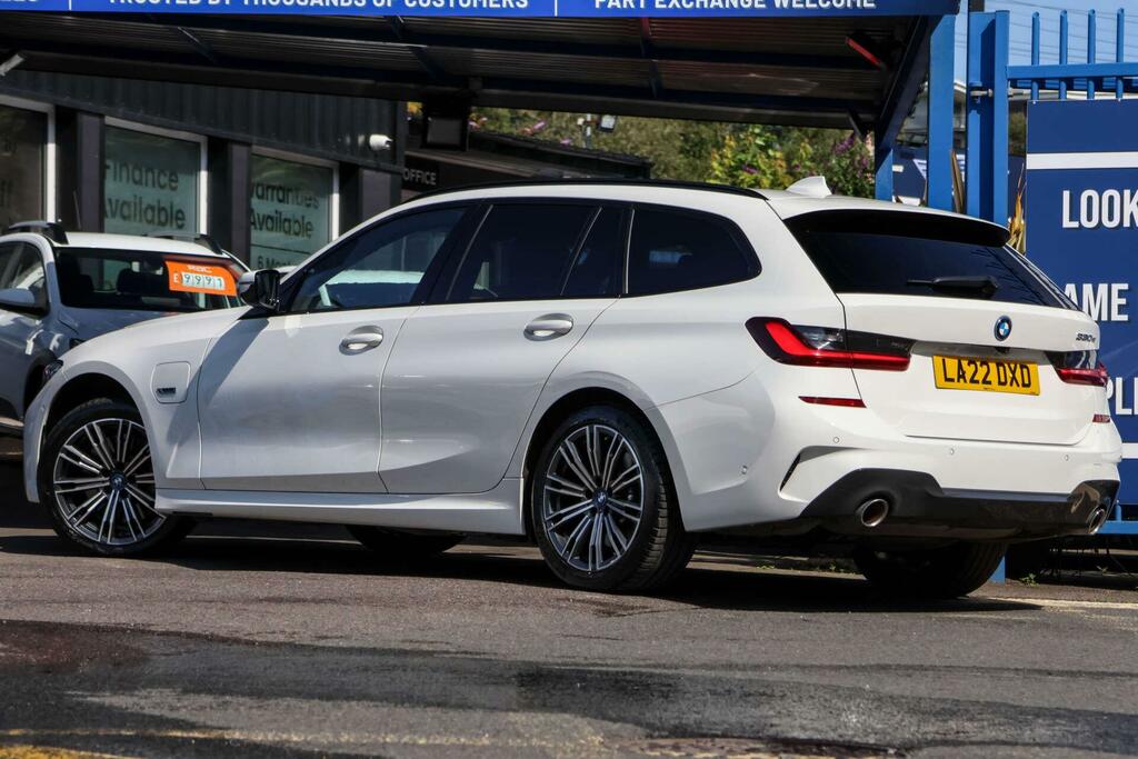 BMW 3 Series M Sport White #6