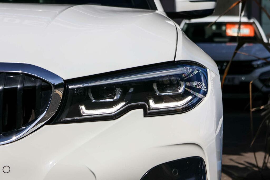 BMW 3 Series M Sport White #4