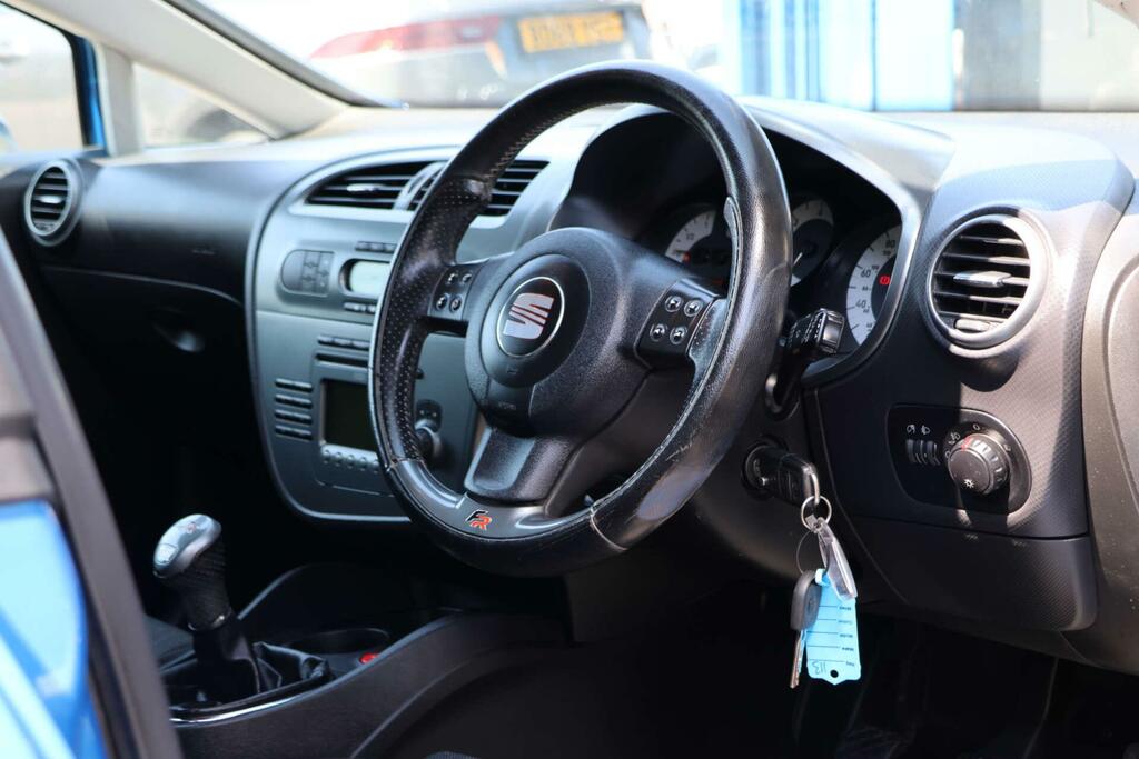 Seat Leon Fr Blue #4