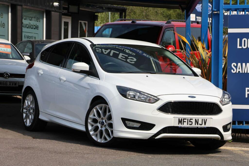 Ford Focus Zetec S White