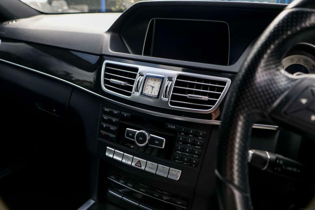 Mercedes-Benz E Class E300dh Bluetec Se Saloon Blue #14