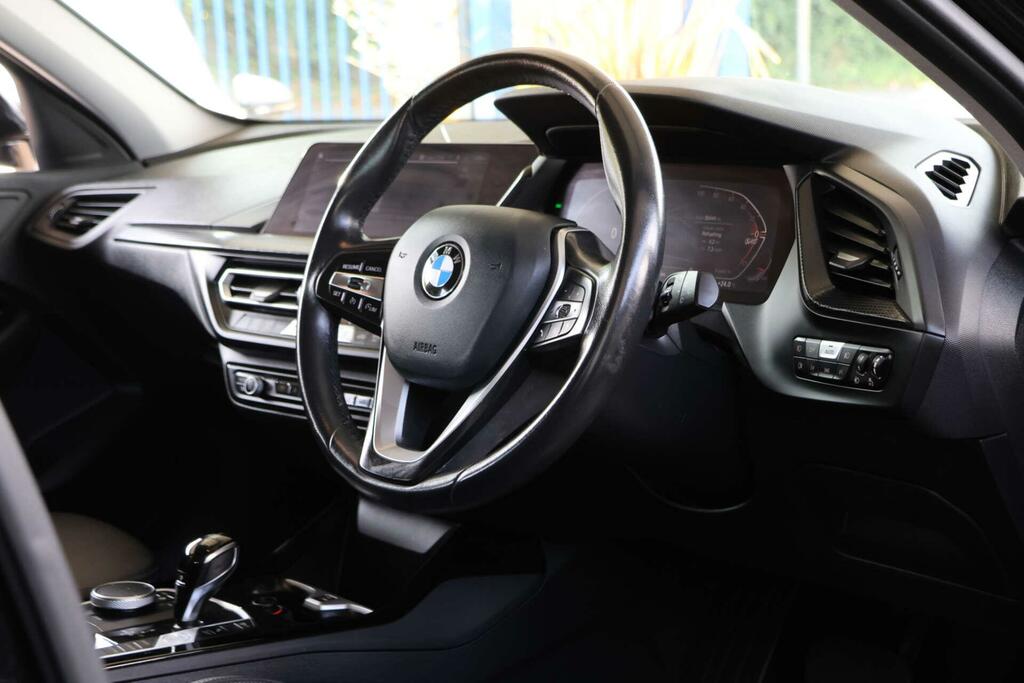 BMW 1 Series Sport Black #4