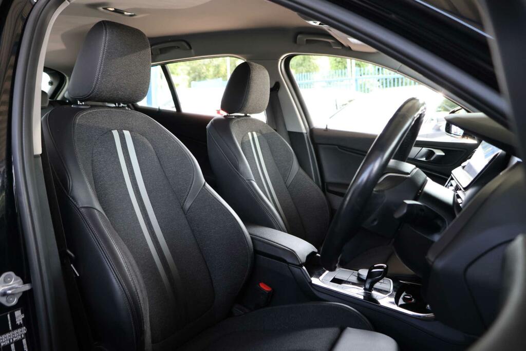 BMW 1 Series Sport Black #5