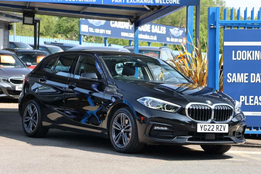 BMW 1 Series Sport Black #2