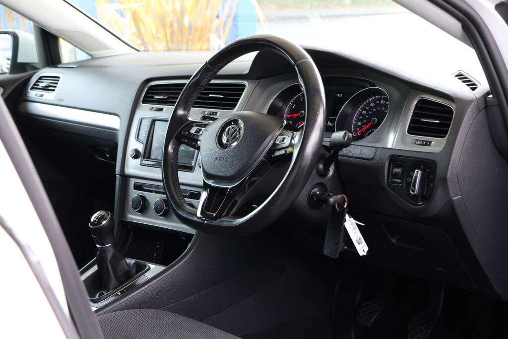 Volkswagen Golf 1.4 Tsi Bluemotion Tech Match Euro 6 Ss SG65EXJ White #4
