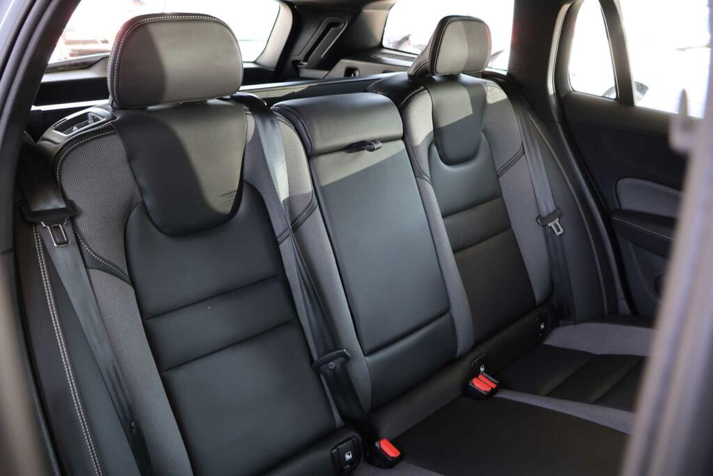 Volvo V60 D3 163 R Design Start Stop Grey #8
