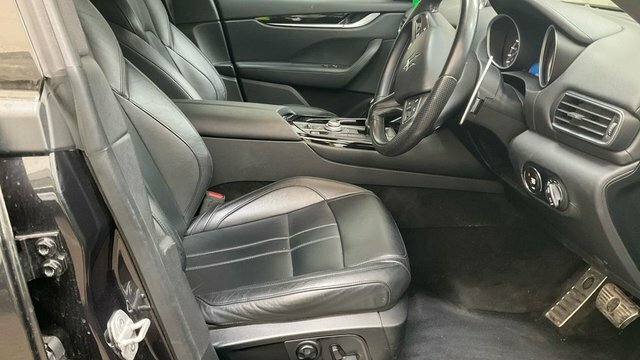 Maserati Levante Estate #10