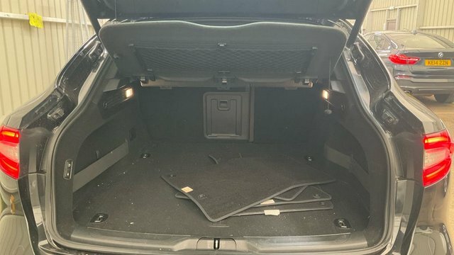 Maserati Levante Estate #9