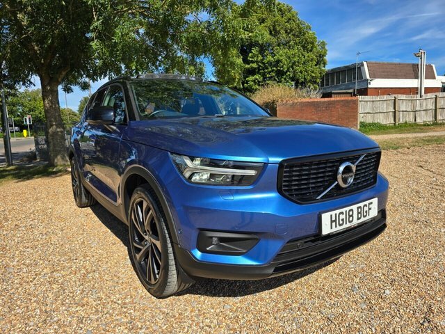 Volvo XC40 T5 First Edition Suv HG18BGF Blue