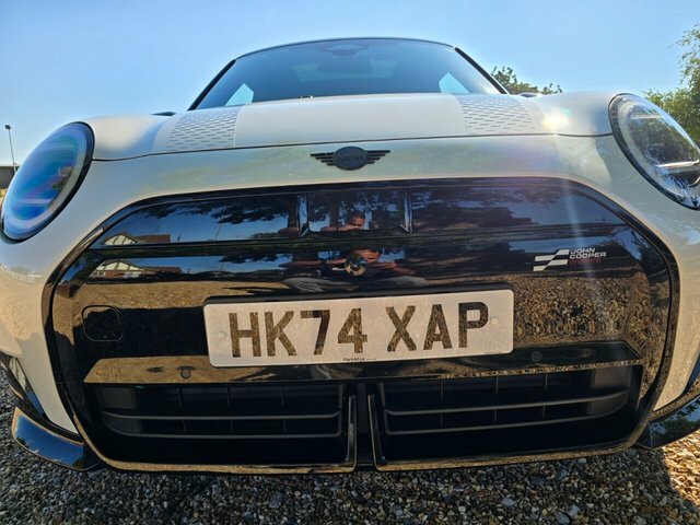 Mini Electric 54.2Kwh Sport Hatchback White #3