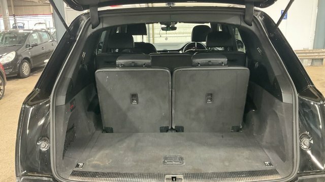 Audi Q7 S Line Grey #9