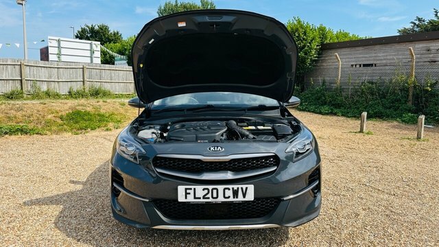 Kia Xceed Crdi 3 Suv Grey #3