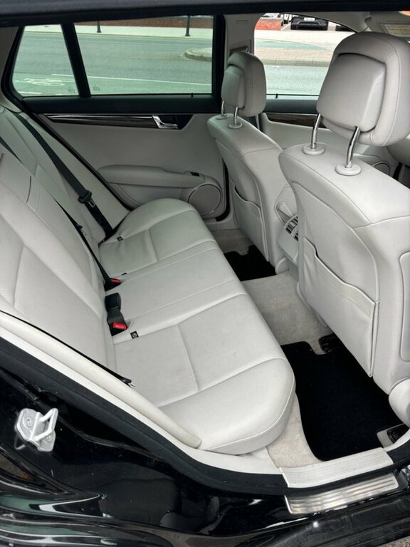 Mercedes-Benz C Class For Sale In Bedford Silver #9
