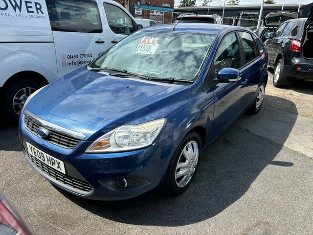 Ford Focus Hatchback YE09HPX Blue #2
