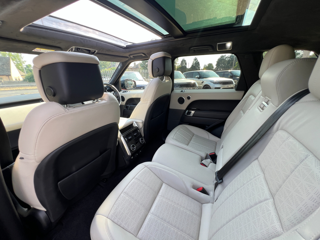 Land Rover Range Rover Sport 4.4 Sd V8 Dynamic Suv Aut Red #4