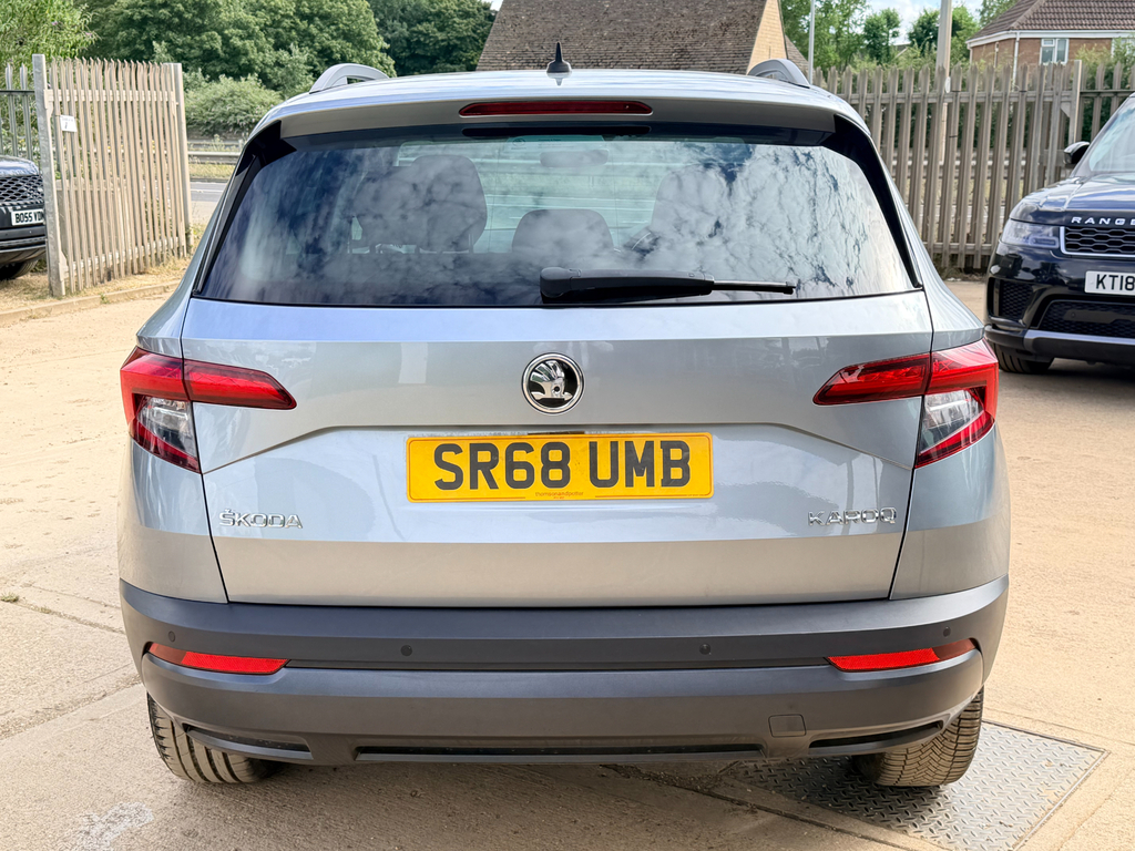 Skoda Karoq Karoq Edition Tdi Scr 4X4 White #28