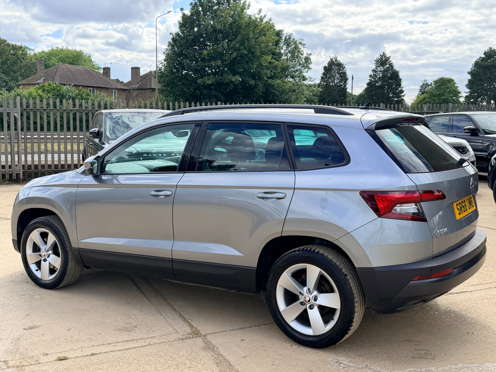 Skoda Karoq Karoq Edition Tdi Scr 4X4 White #34
