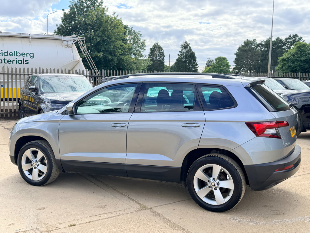 Skoda Karoq Karoq Edition Tdi Scr 4X4 White #35