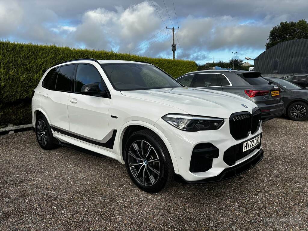 BMW X5 Xdrive45e M Sport HV22OHC White #2