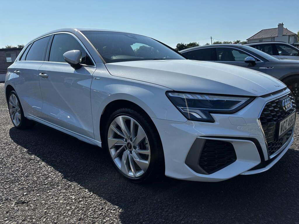 Audi A3 40 Tfsi E S Line S Tronic WGZ4869 White #2