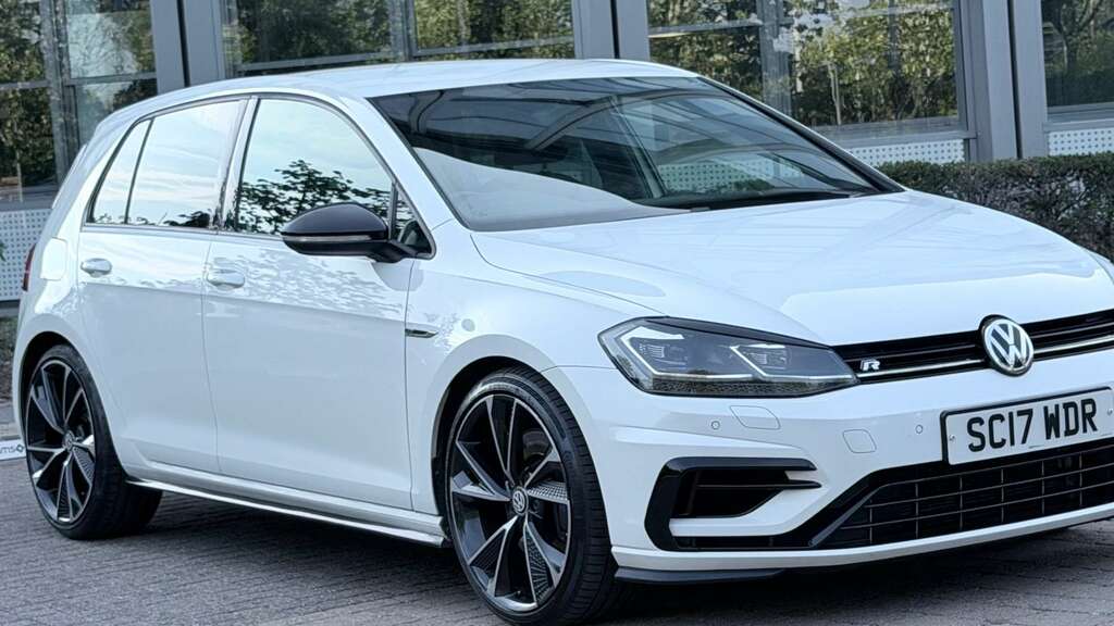 Volkswagen Golf 2.0 Golf R Tsi 4Wd White