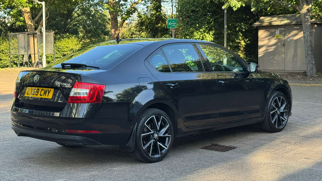 Skoda Octavia 1.5 Octavia Sportline Tsi Black