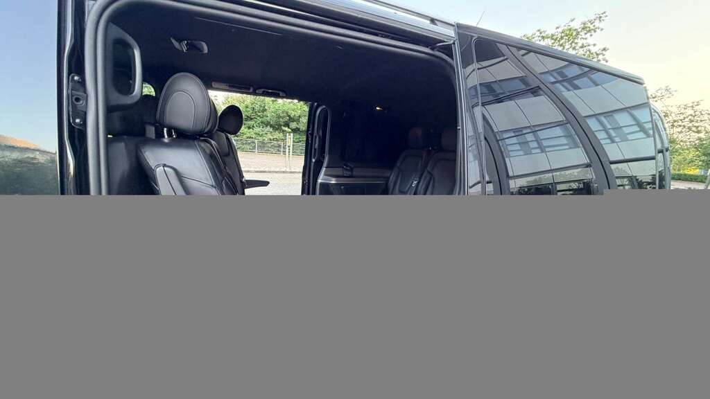 Mercedes-Benz V Class 2.1 V250 Sport Bluetec Black #2