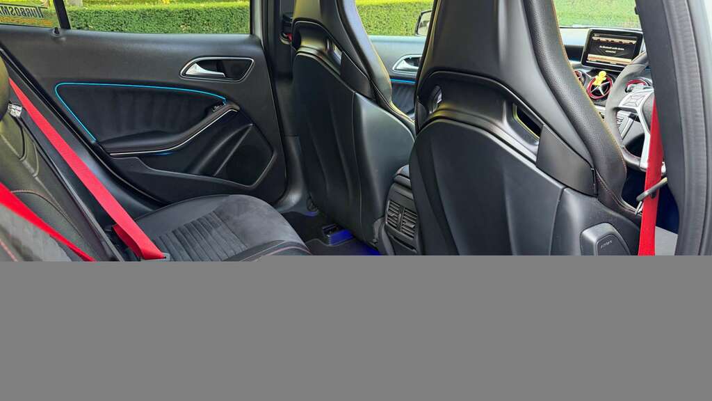 Mercedes-Benz GLA Class Gla 200D Amg Line White #15