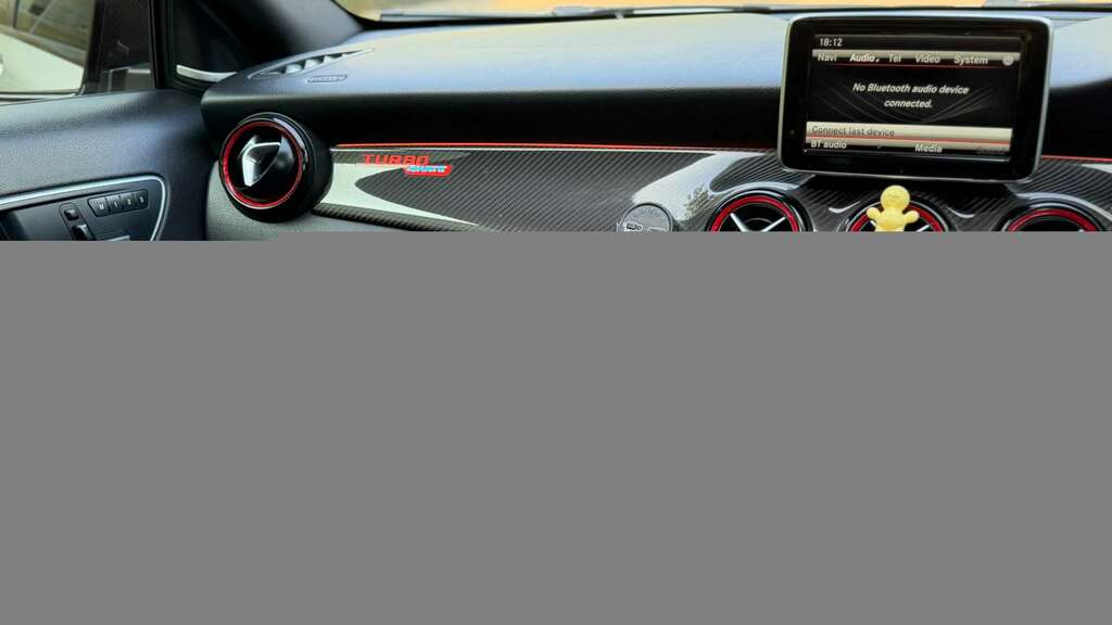 Mercedes-Benz GLA Class Gla 200D Amg Line White #20