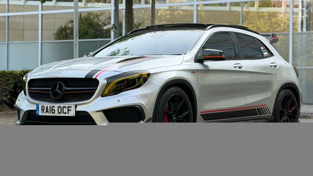 Mercedes-Benz GLA Class Gla 200D Amg Line White #34