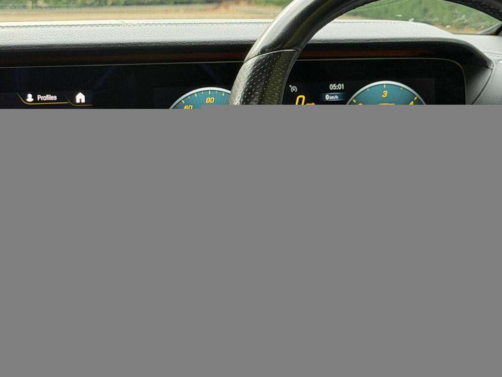 Mercedes-Benz E Class E300 Amg Line Night Ed Premium Plus 9G-tronic Silver #12