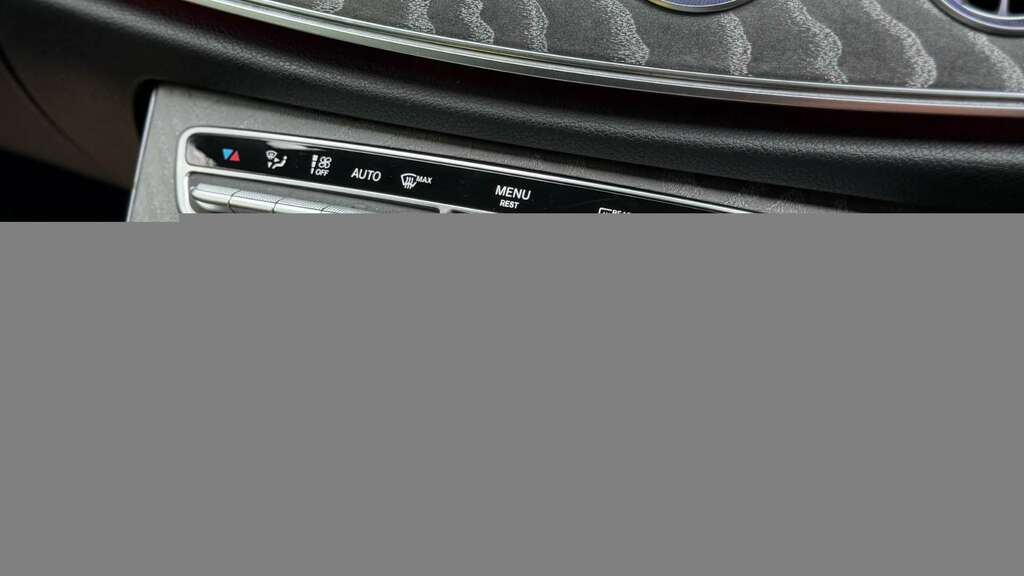 Mercedes-Benz E Class E300 Amg Line Night Ed Premium Plus 9G-tronic Silver #41